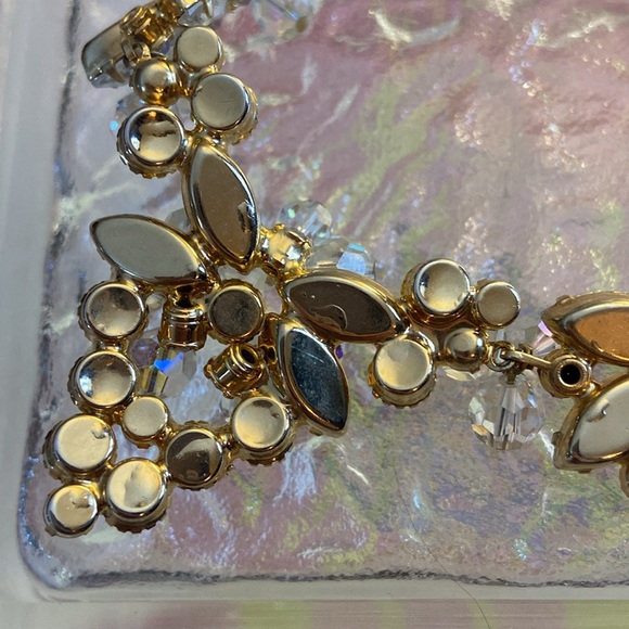 Vintage Aurora Borealis crystal cluster necklace perfect bridal piece goldtone - Picture 12 of 15